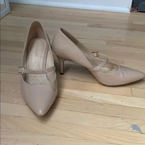 Kelly and Katie Nude Heels